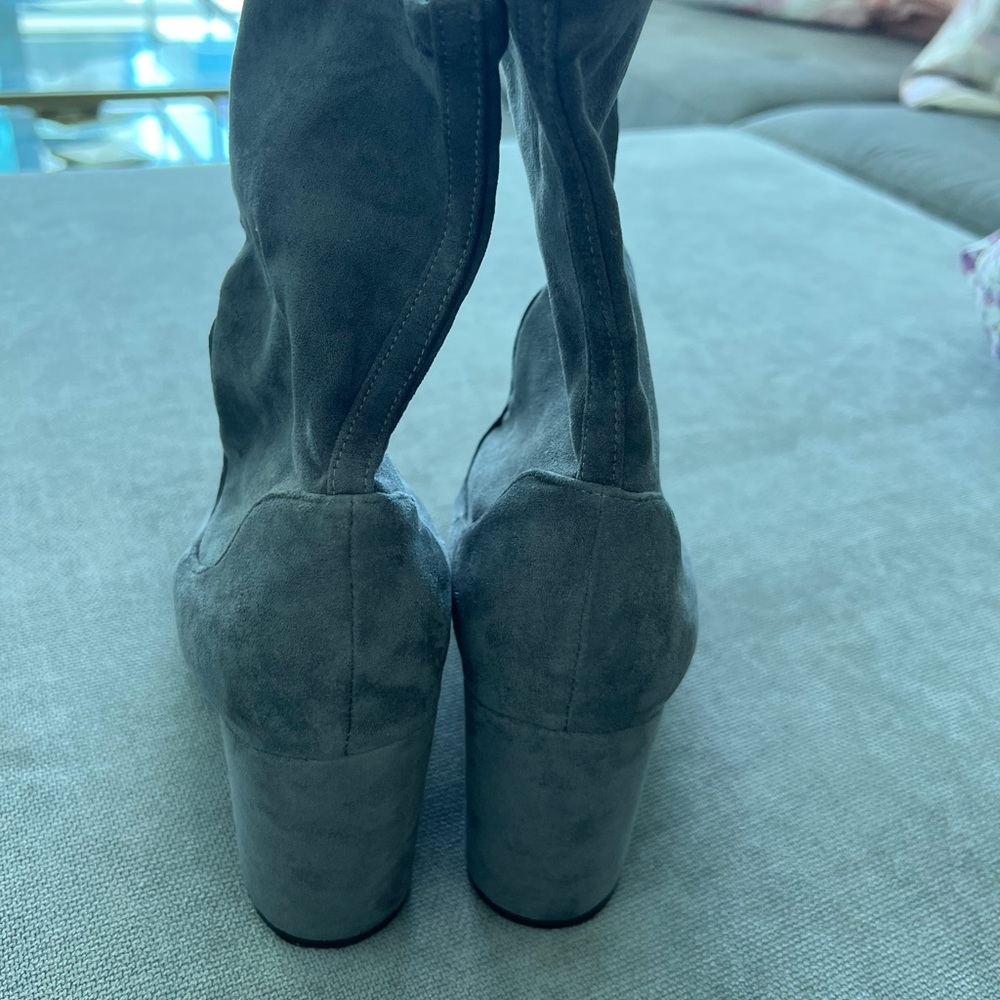Halogen Booties - Picture 3 of 3